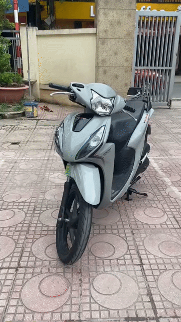 Honda Vision Xám. Mua bán Xe máy tại Quận Nam Từ Liêm Hà Nội được đăng bởi chị lan hình 1