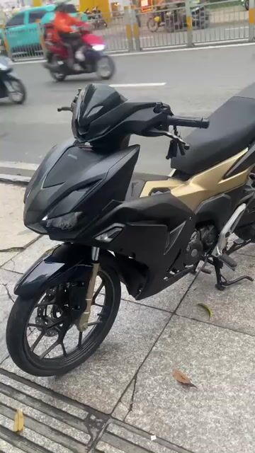 Honda Winner V3 ABS 2023 Đen vàng. Mua bán Xe máy tại Quận Tân Phú Tp Hồ Chí Minh được đăng bởi Tuanduy hình 1