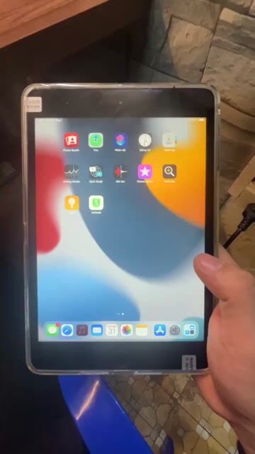 IPad mini 4 16GB Wifi +4G/LTE.Nhỏ gọn, thuận tiện.. Mua bán Máy tính bảng tại Quận Hai Bà Trưng Hà Nội được đăng bởi Đỗ Trung Hiếu hình 1