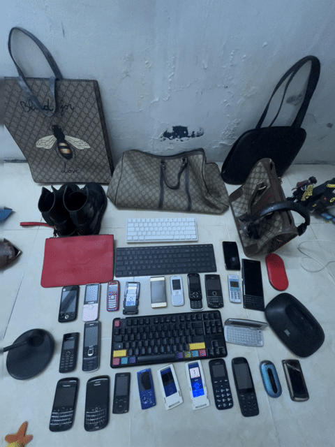 Nokia C6 gold 2630 Nokia 3100 X2 túi gucci phímled. Mua bán Điện thoại tại Quận Tân Phú Tp Hồ Chí Minh được đăng bởi Trương Hiệp hình 1