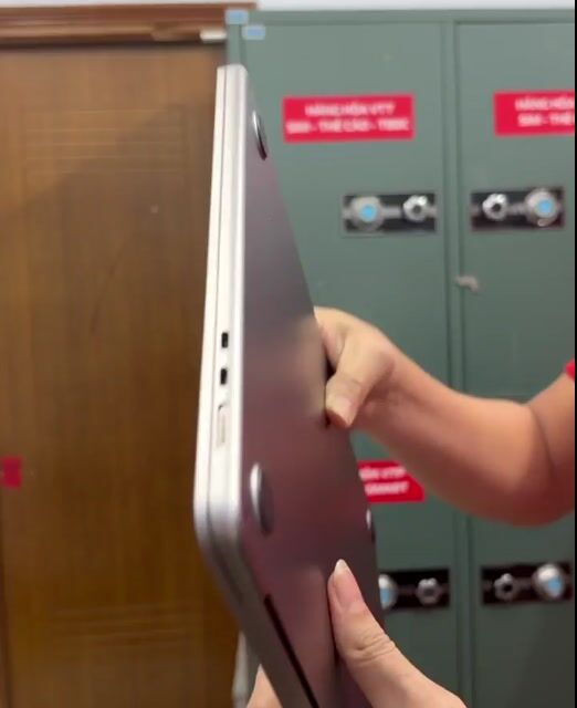 MACBOOK AIR 15 INCH M2 - ĐẸP KENG, PIN 100%. Mua bán Laptop tại Huyện Hóc Môn Tp Hồ Chí Minh được đăng bởi Phong hình 1