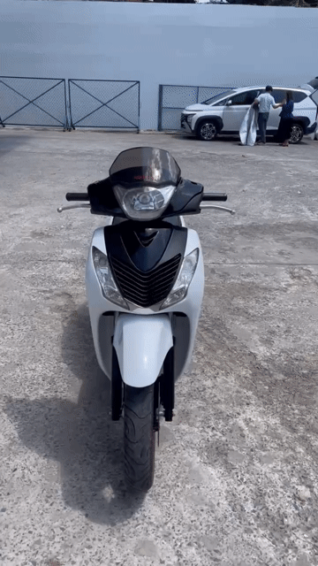 Honda SH 150i Ý 2011 Trắng biển tp chính chủ. Mua bán Xe máy tại Quận Bình Thạnh Tp Hồ Chí Minh được đăng bởi văn vũ hình 1
