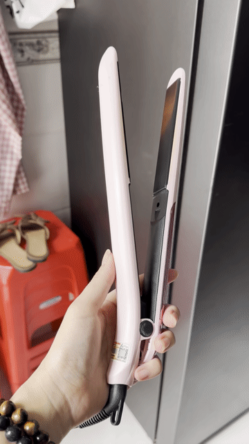 Máy duỗi tóc KOREMI Hồng Nữ. Mua bán Phụ kiện thời trang khác tại Quận Bình Thuỷ Cần Thơ được đăng bởi Trần Thị Ngọc Chi hình 1