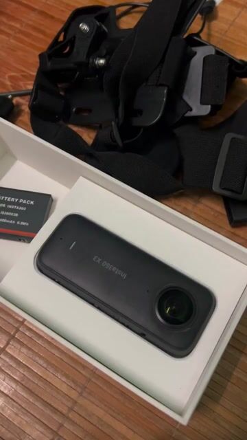 Máy ảnh Insta360 X3 đã sử dụng. Mua bán Máy ảnh, Máy quay tại Quận Nam Từ Liêm Hà Nội được đăng bởi Nguyễn Châu Long hình 1