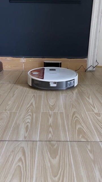 Robot hút bụi lau nhà Hitachi RV-X15N Trắng. Mua bán Nội thất, đồ gia dụng khác tại Thành phố Thủ Đức Tp Hồ Chí Minh được đăng bởi SAPC Miền Nam hình 1
