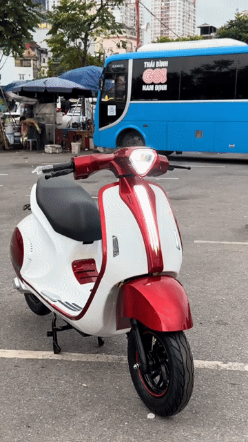 Vespa điện 946. Mua bán Xe máy tại Quận Đống Đa Hà Nội được đăng bởi Xe Bảo Tín 61 Nguyễn Lương Bằng HN hình 1