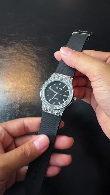 Bán Lỗ Đồng Hồ Nam Mới. Mua bán Đồng hồ tại Thành phố Sóc Trăng Sóc Trăng được đăng bởi Khánh hình 1