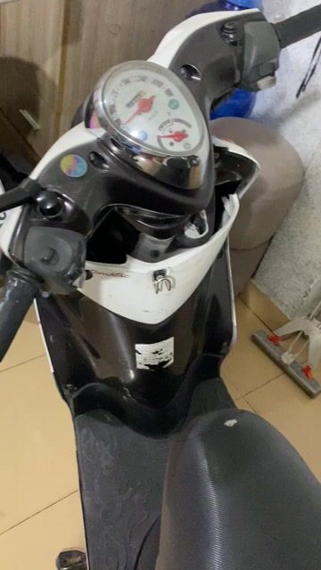 Yamaha Mio Classico Trắng đen. Mua bán Xe máy tại Quận Tân Bình Tp Hồ Chí Minh được đăng bởi Mỹ Tiên hình 1