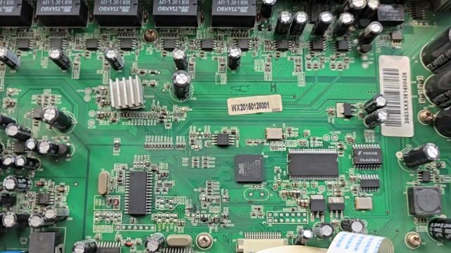 Vang số EFF 9000 Đen Zin. Mua bán Tivi, Âm thanh tại Thành phố Thủ Dầu Một Bình Dương được đăng bởi LƯU GIA hình 1