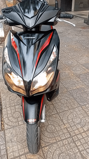 Honda Air Blade 2014 Đen 57114 km. Mua bán Xe máy tại Quận 3 Tp Hồ Chí Minh được đăng bởi Lữ Trung Hùng hình 1
