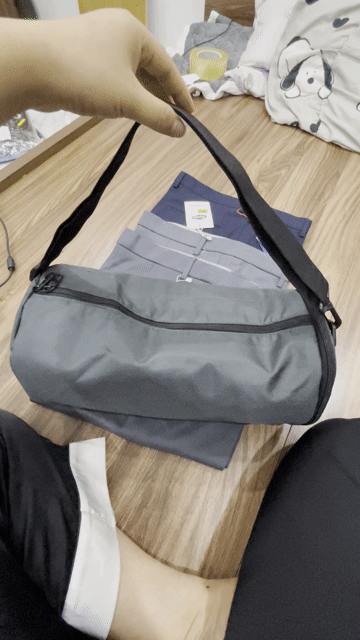 Túi trống du lịch Adidas Vải Đen. Mua bán Túi xách tại Quận Hà Đông Hà Nội được đăng bởi May Ng hình 1