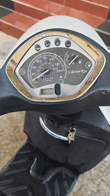 Piaggio Liberty 125ie Trắng. Mua bán Xe máy tại Huyện Trảng Bom Đồng Nai được đăng bởi Cao Thắng hình 1
