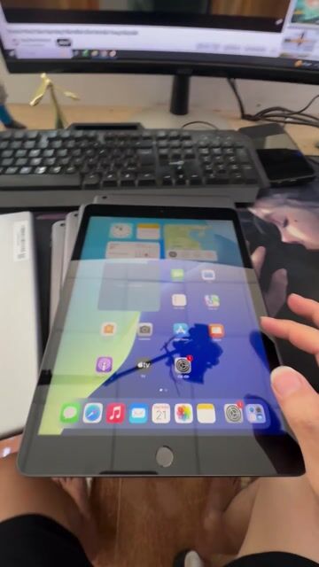 Apple iPad Gen 7 Wifi 32GB Xám. Mua bán Máy tính bảng tại Huyện Hưng Hà Thái Bình được đăng bởi Đoàn Hiện hình 1