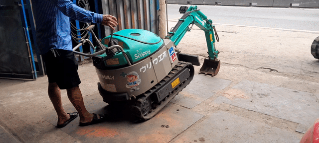 Xe đào mini Yanmar Scoppy Xanh. Mua bán Phương tiện khác tại Quận 8 Tp Hồ Chí Minh được đăng bởi Đức Tiến Phát hình 1