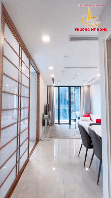 Cho thuê Căn hộ Chung cư Vinhomes Golden River BaSon Quận 1 Tp Hồ Chí Minh diện tích 50 m² giá 22 triệu/tháng