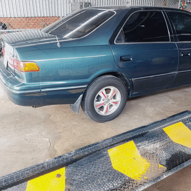 Toyota Camry Xanh đen. Mua bán Ô tô tại Huyện Hòa Thành Tây Ninh được đăng bởi Lê anh Phương  hình 1