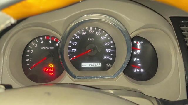 Toyota Fortuner 2010 2.5G - 198000 km. Mua bán Ô tô tại Quận Cái Răng Cần Thơ được đăng bởi Nguyen Tuong Vi hình 1
