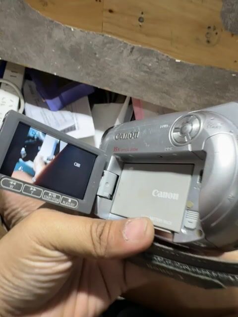 Máy quay phim Canon. Mua bán Máy ảnh, Máy quay tại Quận Phú Nhuận Tp Hồ Chí Minh được đăng bởi Tấn hình 1