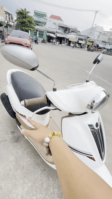 [50-52km/lít]👉 Nozza FI 125i 2013 🔷CÔ GIÁO ĐI KỸ. Mua bán Xe máy tại Quận Bình Tân Tp Hồ Chí Minh được đăng bởi BÙI TIẾN DŨNG hình 1