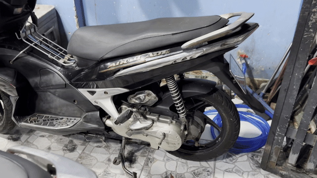 Honda Air Blade Đen. Mua bán Xe máy tại Quận Gò Vấp Tp Hồ Chí Minh được đăng bởi Nhi Hoàng hình 1