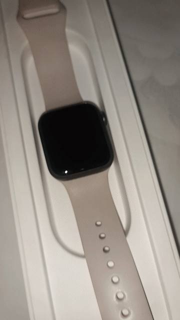 Apple Watch Series 6 40mm Space Gray. Mua bán Thiết bị đeo thông minh tại Quận 8 Tp Hồ Chí Minh được đăng bởi Tran Thong hình 1