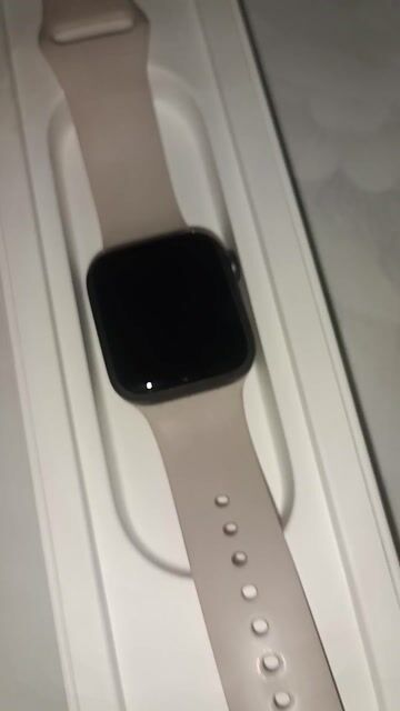 Apple Watch Series 6 40mm Space Gray. Mua bán Thiết bị đeo thông minh tại Quận 8 Tp Hồ Chí Minh được đăng bởi Tran Thong hình 1