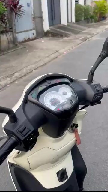 xe yamaha NoZa  2012 Trắng đen mới len ken 95 %. Mua bán Xe máy tại Thành phố Thủ Đức Tp Hồ Chí Minh được đăng bởi Nguyễn Thanh Bình hình 1
