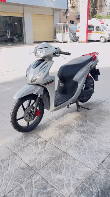 Honda Vision 2025 Xám xi măng biển Hn siêu lướt. Mua bán Xe máy tại Quận Bắc Từ Liêm Hà Nội được đăng bởi Tuệ Tâm hình 1
