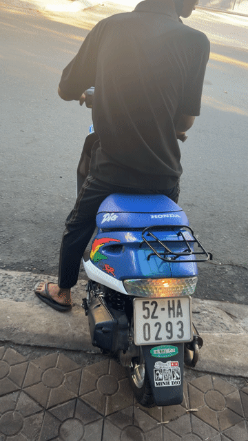Honda Dio SR Xanh trắng máy 44 ngoại hình kiểng. Mua bán Xe máy tại Quận 10 Tp Hồ Chí Minh được đăng bởi Hien hình 1