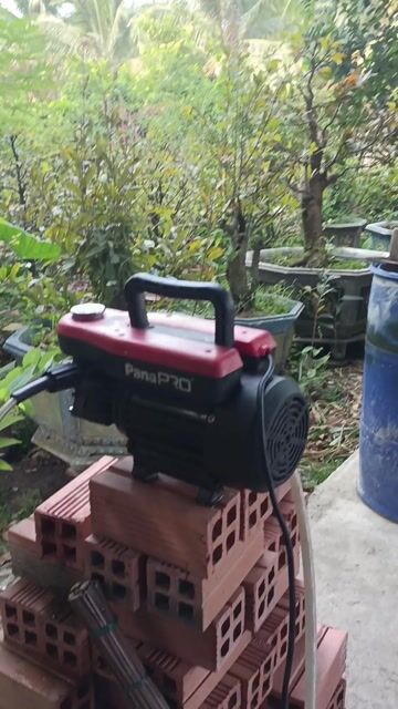 Máy rửa xe PanaPRO 1800W 220V Đỏ Đen. Mua bán Nội thất, đồ gia dụng khác tại Huyện Hòa Thành Tây Ninh được đăng bởi Nguyen Nhu hình 1