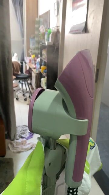 Bàn ủi hơi nước Lock&Lock xịn 4 mức hơi nước. Mua bán Nội thất, đồ gia dụng khác tại Quận 7 Tp Hồ Chí Minh được đăng bởi Dinh Toan hình 1