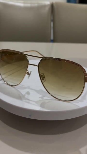 Kính mát L.ouis V.uitton Z1197U. Mua bán Phụ kiện thời trang khác tại Quận 7 Tp Hồ Chí Minh được đăng bởi Dung mê đồ si hình 1