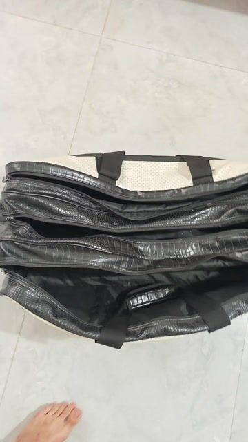 Túi thể thao Yonex Đen, Trắng đã sử dụng. Mua bán Túi xách tại Thành phố Phú Quốc Kiên Giang được đăng bởi Hùng Trần hình 1