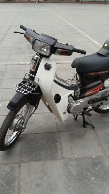 Honda Dream Thái 1997 Trắng Nâu. Mua bán Xe máy tại Quận Hoàng Mai Hà Nội được đăng bởi hugo nguyen hình 1