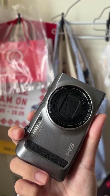 Máy ảnh Casio Exilim ZR400 HS Bạc. Mua bán Máy ảnh, Máy quay tại Thành phố Thủ Đức Tp Hồ Chí Minh được đăng bởi Nhat Nhat hình 1