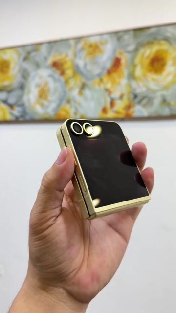 Samsung Galaxy Z Flip6 512GB Vàng 12GB Like New. Mua bán Điện thoại tại Quận Thanh Xuân Hà Nội được đăng bởi Đặng Minh Kiên hình 1