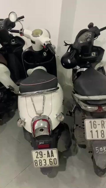 Xe máy 50cc màu Trắng. Mua bán Xe máy tại Quận Đống Đa Hà Nội được đăng bởi Hoan Nhà Tập Thể Hà Nội hình 1