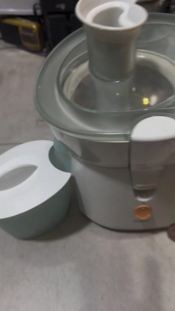 Máy ép trái cây Philips HR1821 Đã sử dụng. Mua bán Bếp, lò, đồ điện nhà bếp tại Quận 7 Tp Hồ Chí Minh được đăng bởi Phạm hưng 1982 Q7 Đồ Cũ Bao Sài  hình 1