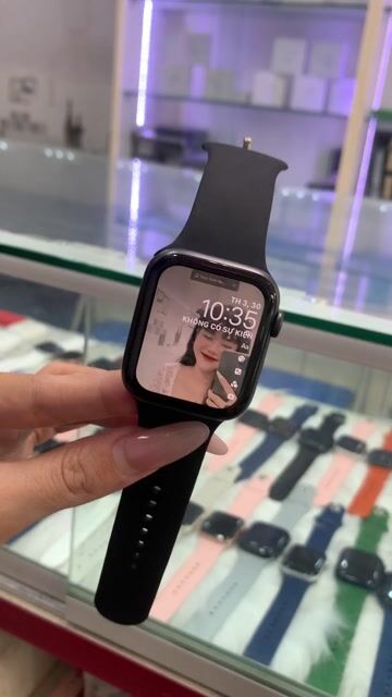 Apple Watch Series 4 Nhôm Đen 44mm dep keng. Mua bán Thiết bị đeo thông minh tại Quận Phú Nhuận Tp Hồ Chí Minh được đăng bởi pé phuong hình 1