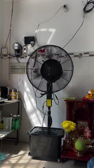 Quạt phun sương cho quán ăn, quán cf. Mua bán Quạt tại Quận Tân Bình Tp Hồ Chí Minh được đăng bởi Vy Nguyen hình 1