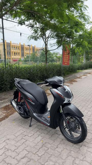 Honda SH 160i ABS Đặc biệt Đen nhám 5000km. Mua bán Xe máy tại Thành phố Mỹ Tho Tiền Giang được đăng bởi Ngọc Minh hình 1