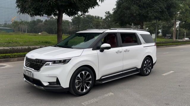 Kia Carnival 2024 2.2D Signature 7 ghế - 29000 km. Mua bán Ô tô tại Quận Cầu Giấy Hà Nội được đăng bởi Vũ Kiên hình 1