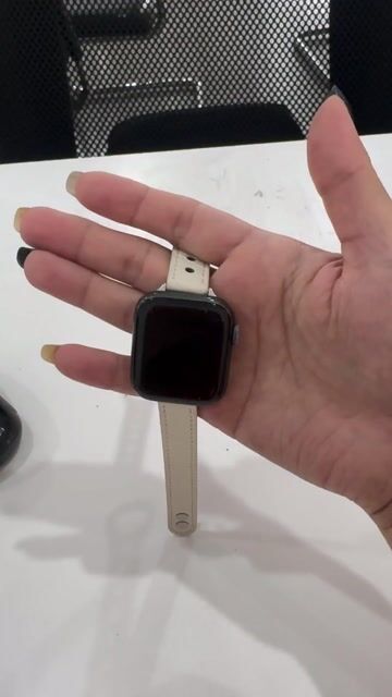 Apple Watch Series ES Đen. Mua bán Thiết bị đeo thông minh tại Huyện Thường Tín Hà Nội được đăng bởi đoàn trang hình 1