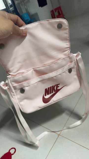 Túi đeo chéo Nike Nữ Hồng 99% mới. Mua bán Túi xách tại Quận Ngũ Hành Sơn Đà Nẵng được đăng bởi Mèo hình 1