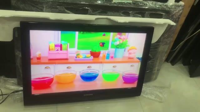 Tivi Samsung 32 inch đẹp sắc nét âm thanh to hay. Mua bán Tivi, Âm thanh tại Quận Tân Phú Tp Hồ Chí Minh được đăng bởi Huongnguyen hình 1