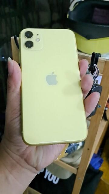 iPhone 11 64GB 99% nguyên rin , pin 97%. Mua bán Điện thoại tại Quận Hải Châu Đà Nẵng được đăng bởi Nguyễn hoàng long hình 1