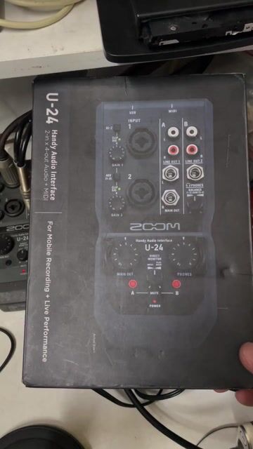 Soundcard thu âm ZOOM U24 Đen. Mua bán Nhạc cụ tại Quận Bình Tân Tp Hồ Chí Minh được đăng bởi Thế Mạnh hình 1