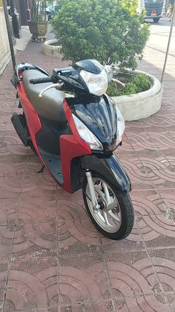Honda Vision 2017 Đỏ đen. Mua bán Xe máy tại Thành phố Dĩ An Bình Dương được đăng bởi xe máy lướt  hình 1