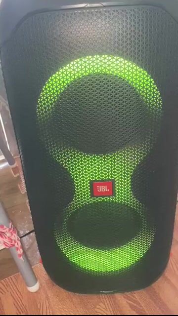 Loa Bluetooth JBL Đen. Mua bán Tivi, Âm thanh tại Huyện Mỏ Cày Bắc Bến Tre được đăng bởi Nguyễn An hình 1