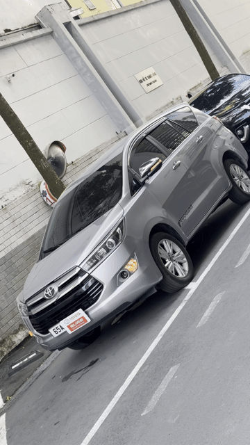 Toyota Innova 2.0V AT 2017 Bạc 37.000 km. Mua bán Ô tô tại Quận Ninh Kiều Cần Thơ được đăng bởi Nhựt Phi Toyota Ninh Kiều hình 1